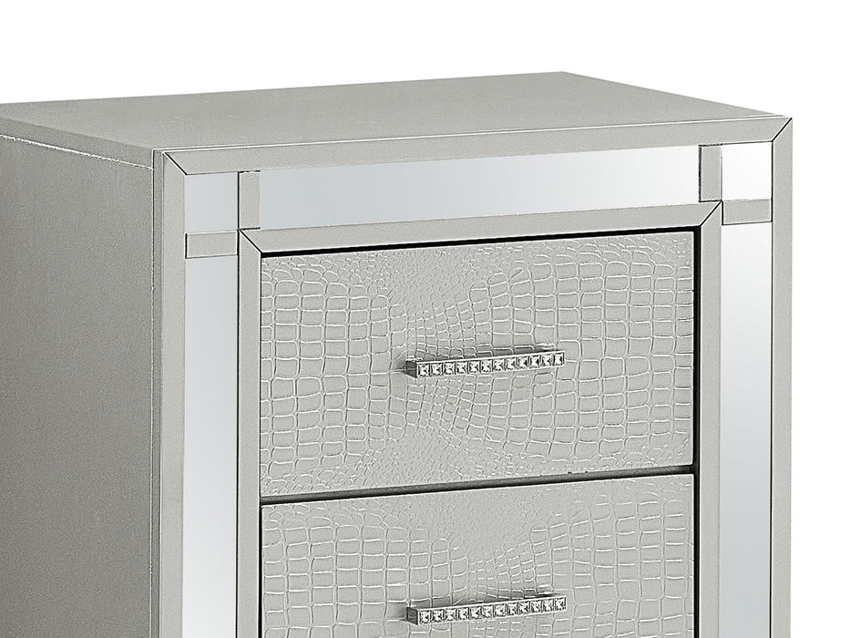 Madison - Nightstand - Silver Champagne