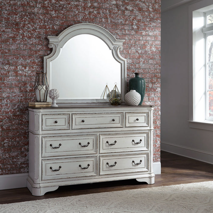 Magnolia Manor - Panel Bedroom Set