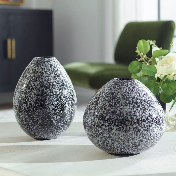 Cosmic - Black & White Vases (Set of 2) - Black