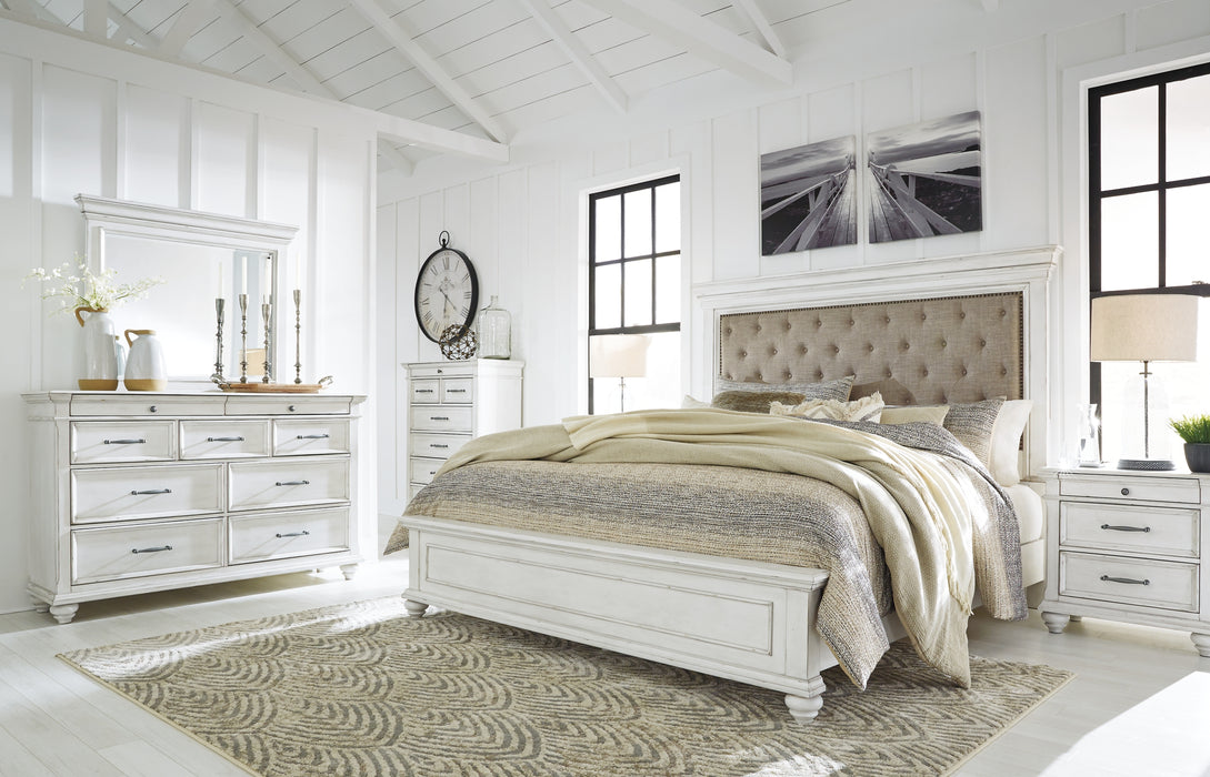 Kanwyn  Panel Bed