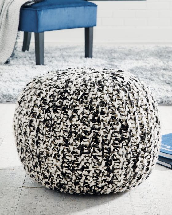 Ashley Express - Latricia Pouf