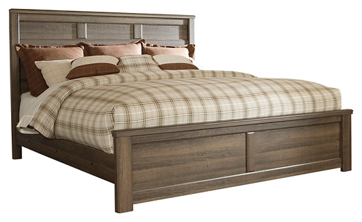 Juararo King Panel Bed with Mirrored Dresser