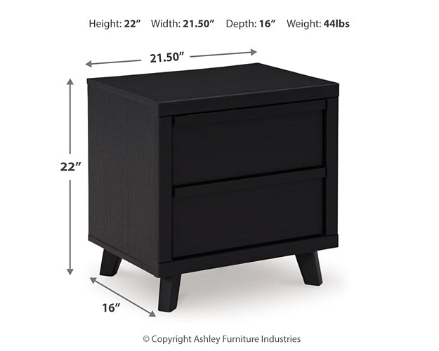 Danziar King Panel Headboard with Mirrored Dresser and 2 Nightstands